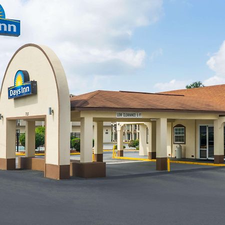 Days Inn By Wyndham Statesville Exterior foto