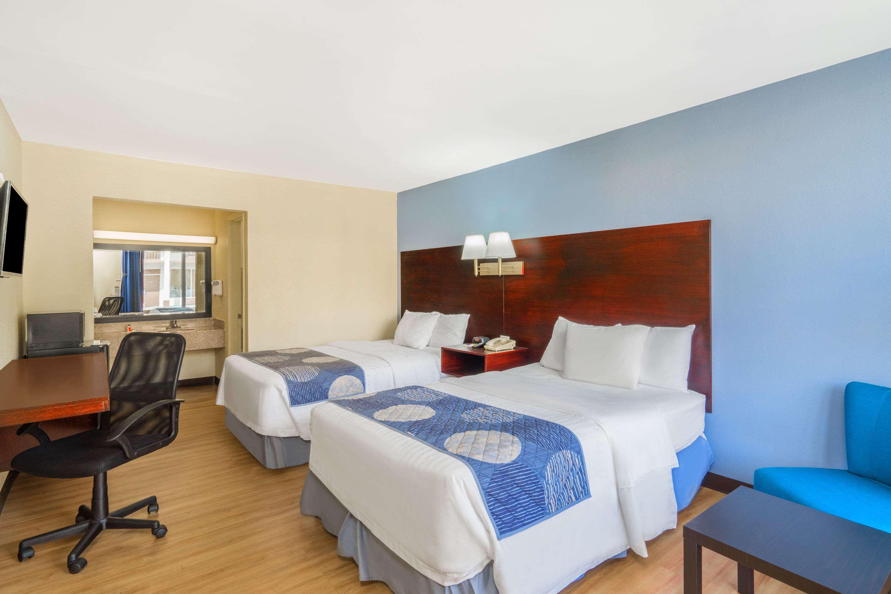 Days Inn By Wyndham Statesville Exterior foto