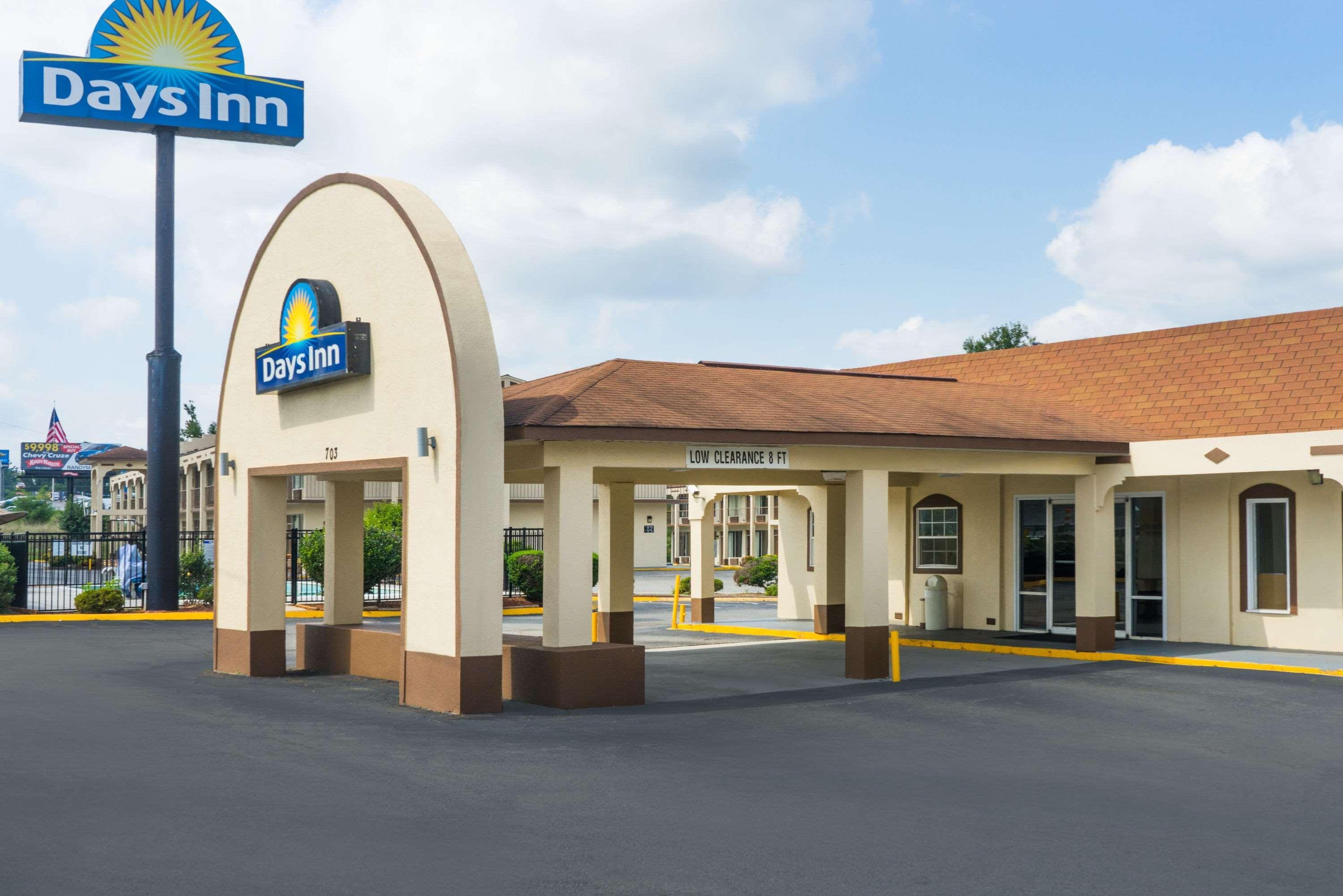 Days Inn By Wyndham Statesville Exterior foto