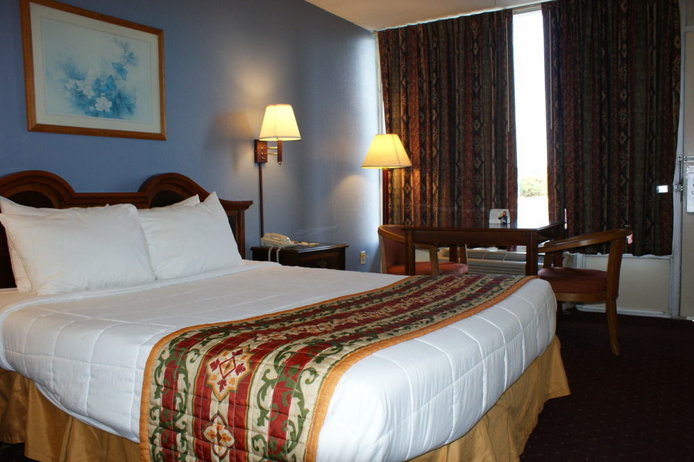 Days Inn By Wyndham Statesville Exterior foto