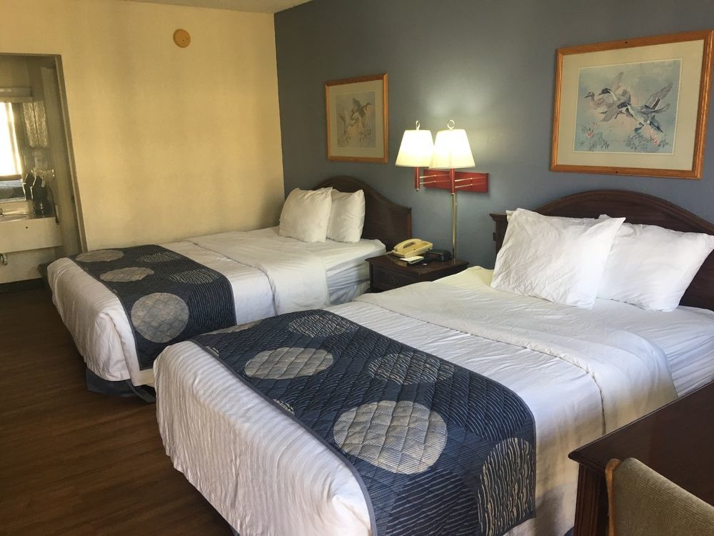 Days Inn By Wyndham Statesville Exterior foto