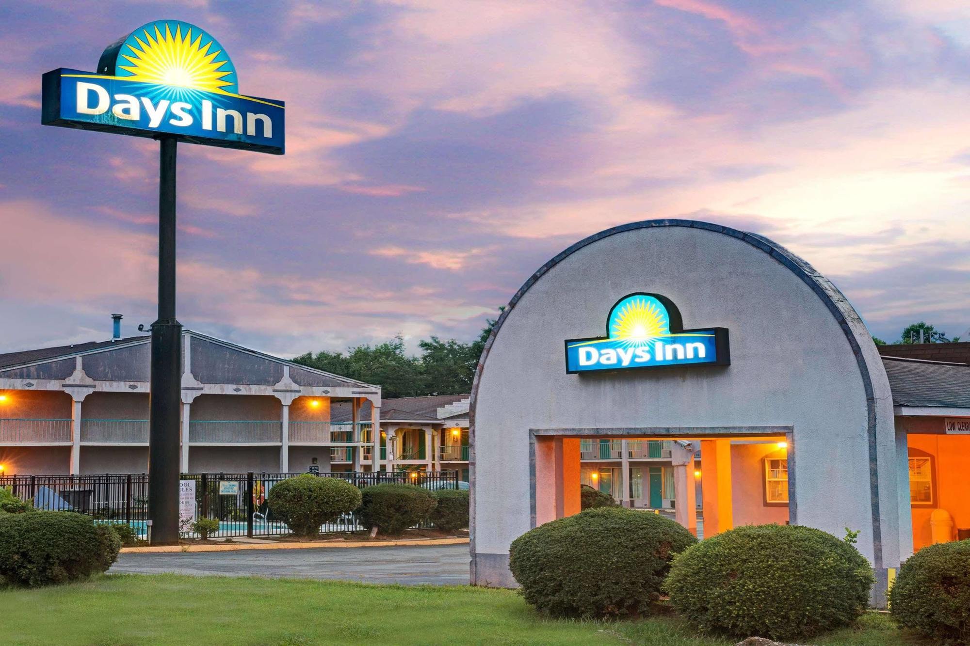 Days Inn By Wyndham Statesville Exterior foto